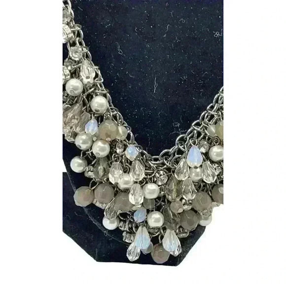 Bib Statement Necklace Pretty Glass Stones - Picture 3 of 4